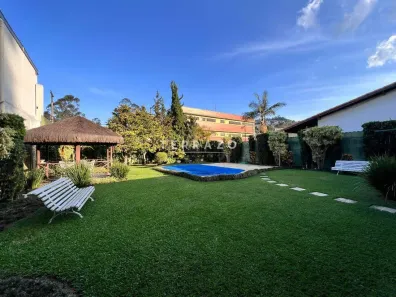 Casa com 3 Quartos à venda, 825m² no Várzea, Teresópolis