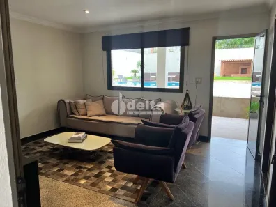 Casa com 4 Quartos à venda, 500m² no Cidade Jardim, Uberlândia