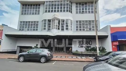 Sala Comercial com 1 Quarto para alugar, 46m² no Centro, Uberlândia