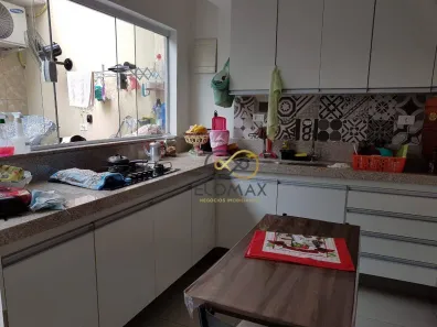 Sobrado com 4 Quartos à venda, 220m² no Jardim Leda, Guarulhos