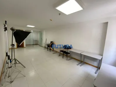 Sala Comercial para alugar, 37m² no Zona Industrial, Brasília