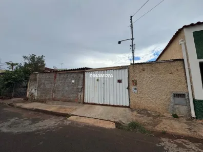 Lote/Terreno à venda, 384m² no Bom Retiro, Uberaba