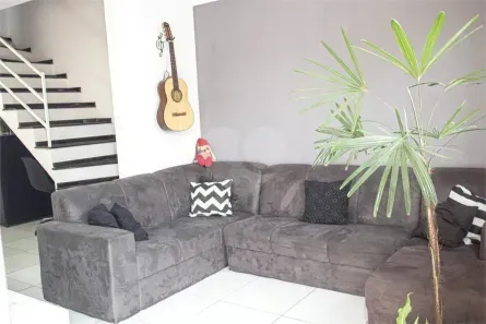 Casa com 2 Quartos à venda, 77m² no Centro, Mairinque