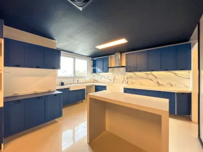 Apartamento com 3 Quartos à venda, 520m² no Vila Assunção, Porto Alegre