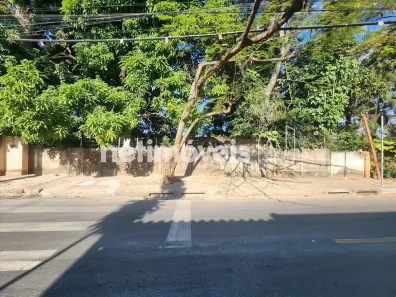 Lote/Terreno com 1 Quarto à venda, 770m² no Pedra Azul, Contagem