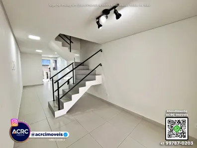 Casa com 2 Quartos para alugar, 52m² no Velha Central, Blumenau
