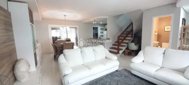 Casa com 3 Quartos à venda, 188m² no Hípica, Porto Alegre