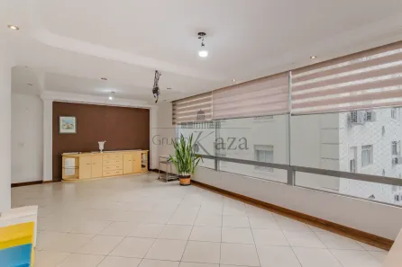 Apartamento com 3 Quartos à venda, 140m² no Jardim Paulista, São Paulo