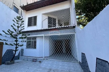 Casa com 5 Quartos à venda, 252m² no Boa Vista-Castelão, Fortaleza