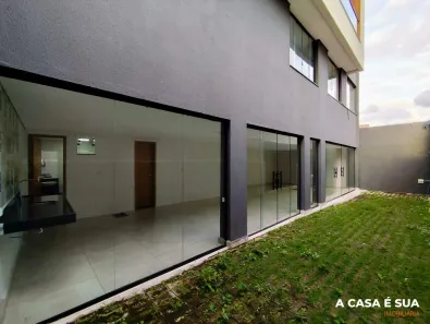 Casa com 3 Quartos para alugar, 180m² no Vera Cruz, Contagem