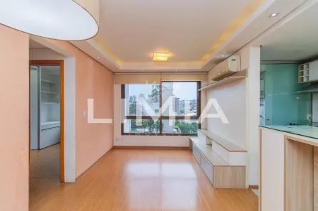 Apartamento com 2 Quartos à venda, 66m² no Passo da Areia, Porto Alegre