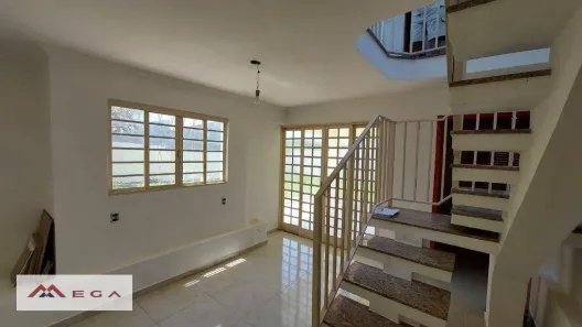 Casa com 3 Quartos à venda, 130m² no Parque Jambeiro, Campinas