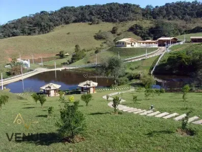 Fazenda/Sítio com 4 Quartos à venda, 200m² no Jardim Eldorado, Santa Isabel