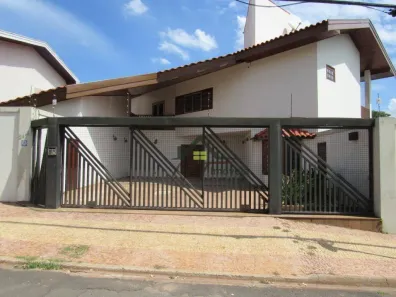 Sobrado com 4 Quartos para alugar, 450m² no Parque Residencial Versailles, Sumaré