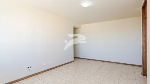 Apartamento com 2 Quartos para alugar, 77m² no Centro, Curitiba