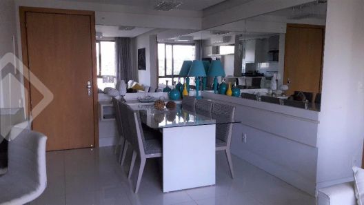 Apartamento com 2 Quartos à venda, 65m² no Passo da Areia, Porto Alegre