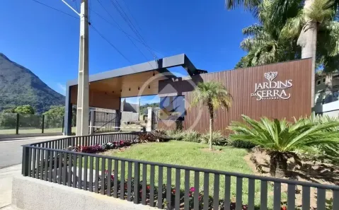 Lote/Terreno à venda, 240m² no Ermitage, Teresópolis