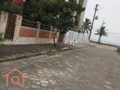 Sobrado com 3 Quartos à venda, 340m² no Vila Anhanguera, Mongaguá