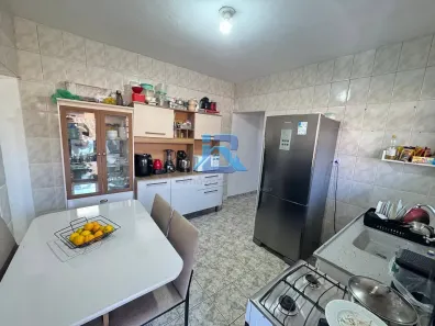 Casa com 5 Quartos à venda, 187m² no Parque Tescarollo, Itatiba