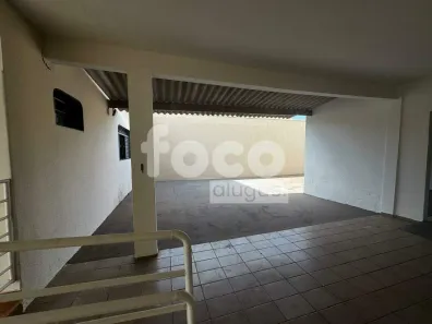 Imóvel Comercial com 6 Quartos para alugar, 300m² no Nossa Senhora Aparecida, Uberlândia
