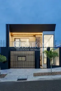 Sobrado com 4 Quartos à venda, 260m² no Jardim Munique, Maringá