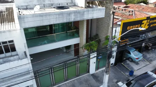 Casa com 4 Quartos para alugar, 300m² no Jabotiana, Aracaju