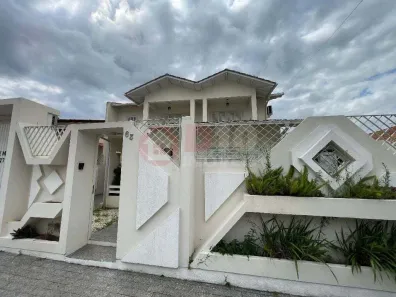 Casa com 4 Quartos à venda, 250m² no Cidade Alta, Araranguá