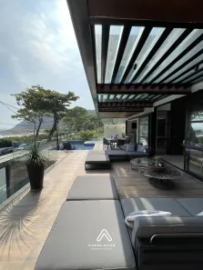 Casa com 4 Quartos à venda, 600m² no Itacoatiara, Niterói