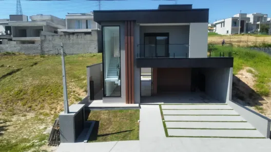Casa com 3 Quartos à venda, 260m² no Cézar de Souza, Mogi das Cruzes