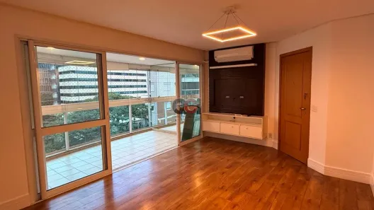 Apartamento com 3 Quartos para alugar, 95m² no Vila Olímpia, São Paulo