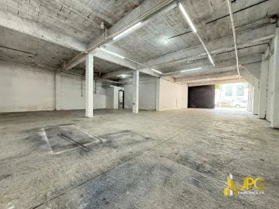 Sala Comercial para alugar, 190m² no Nações, Balneário Camboriú