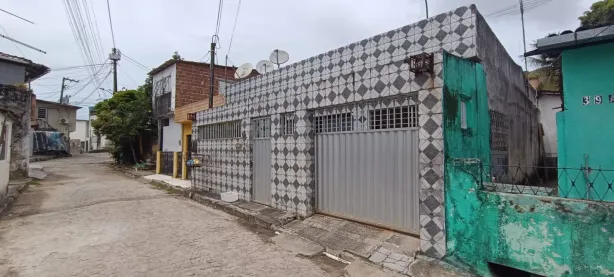 Casa com 3 Quartos à venda, 306m² no Dois Unidos, Recife