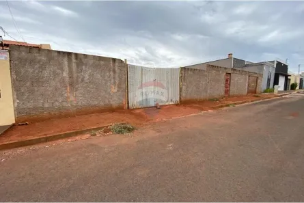 Lote/Terreno à venda, 300m² no Cidade Jardim, Ituiutaba