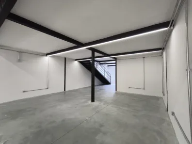Prédio Comercial à venda, 300m² no Martins, Uberlândia