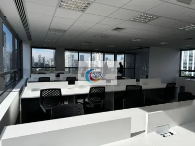 Sala Comercial para alugar, 261m² no Cidade Monções, São Paulo