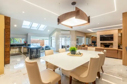 Casa com 4 Quartos à venda, 391m² no Chácara das Pedras, Porto Alegre