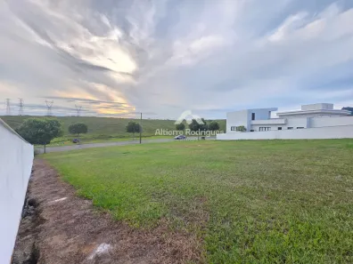 Lote/Terreno à venda, 677m² no Jacuhy, Serra