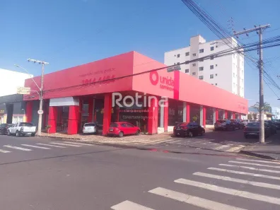 Ponto Comercial para alugar, 1211m² no Brasil, Uberlândia