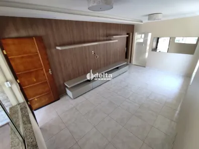 Casa de Condomínio com 4 Quartos para alugar, 172m² no Chácaras Tubalina e Quartel, Uberlândia