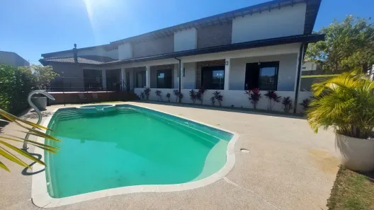 Casa de Condomínio com 3 Quartos à venda, 273m² no Curitibanos, Bragança Paulista