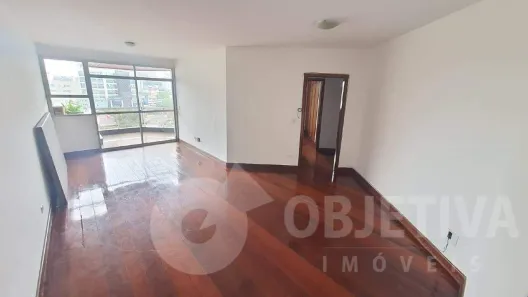 Apartamento com 3 Quartos para alugar, 127m² no Tabajaras, Uberlândia