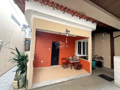 Casa com 4 Quartos à venda, 250m² no Realengo, Rio de Janeiro