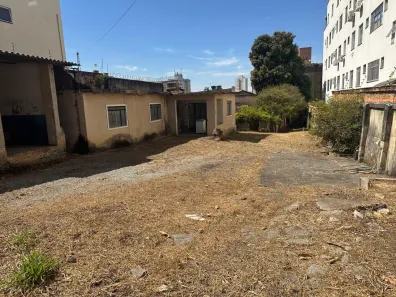 Lote/Terreno à venda, 756m² no Padre Eustáquio, Belo Horizonte