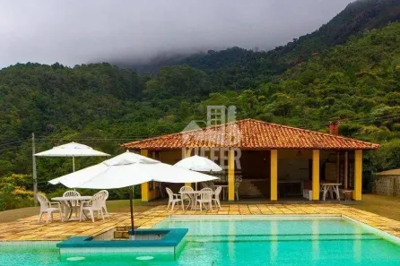 Casa com 4 Quartos à venda, 750m² no Araras, Petrópolis