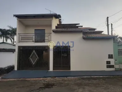 Casa com 5 Quartos à venda, 297m² no Conjunto Fabiana, Goiânia