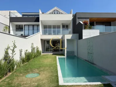 Casa de Condomínio com 4 Quartos à venda, 260m² no Barra da Tijuca, Rio de Janeiro