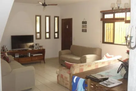 Sobrado com 3 Quartos à venda, 189m² no Campo Grande, Santos