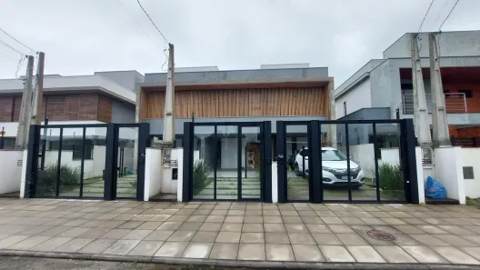 Casa com 3 Quartos para alugar, 145m² no Campeche, Florianópolis