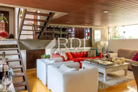 Sobrado com 4 Quartos à venda, 260m² no Jardim Bela Vista, Santo André