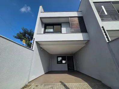 Casa com 3 Quartos à venda, 136m² no Boa Vista, Joinville